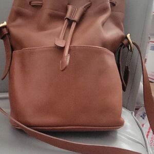 Coach Thompson Bucket